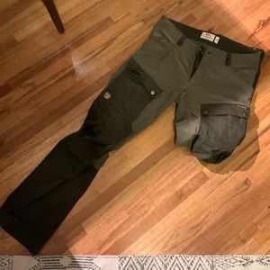 FJALL RAVEN TROUSERS